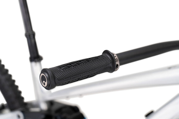 Madonna V3 Fox Factory Rolling Chassis