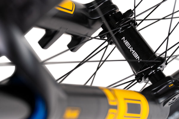 Newmen Beskar 30 Enduro Wheelset - Madonna