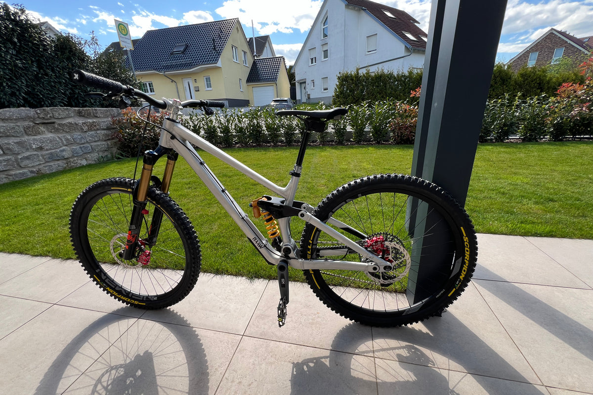 Madonna V3 community build by Marko