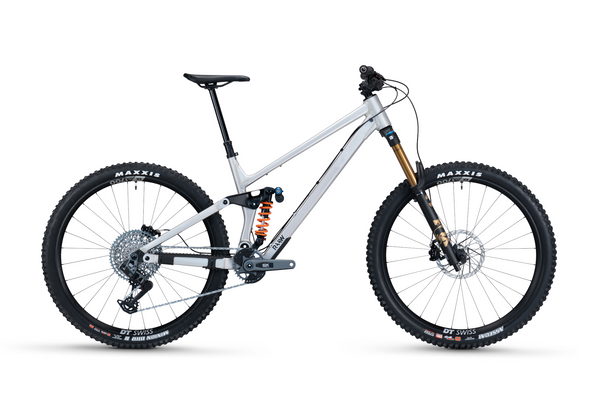 Madonna V3.2 Fox Factory Complete Bike