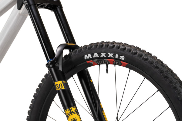 Yalla!! V2 Öhlins Rolling Chassis - Raw