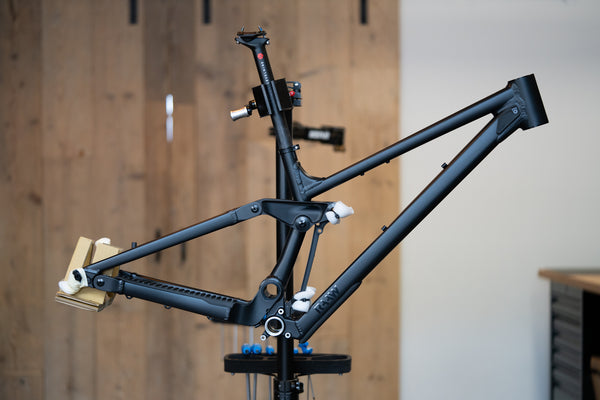 Yalla! Frame Kit - Black, Medium - Outlet